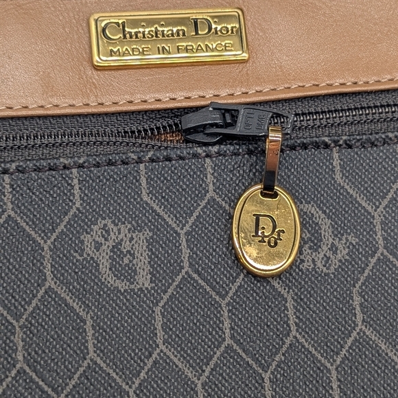 Dior Monogram Oblique Trotter Drawstring Bucket Bag with Matching Pouch - Picture 16 of 16